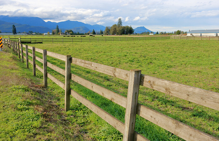 Commercial Farm & Ranch Fence Installations