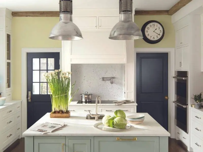 Selecting Paint Colors for Your Home with Benjamin Moore